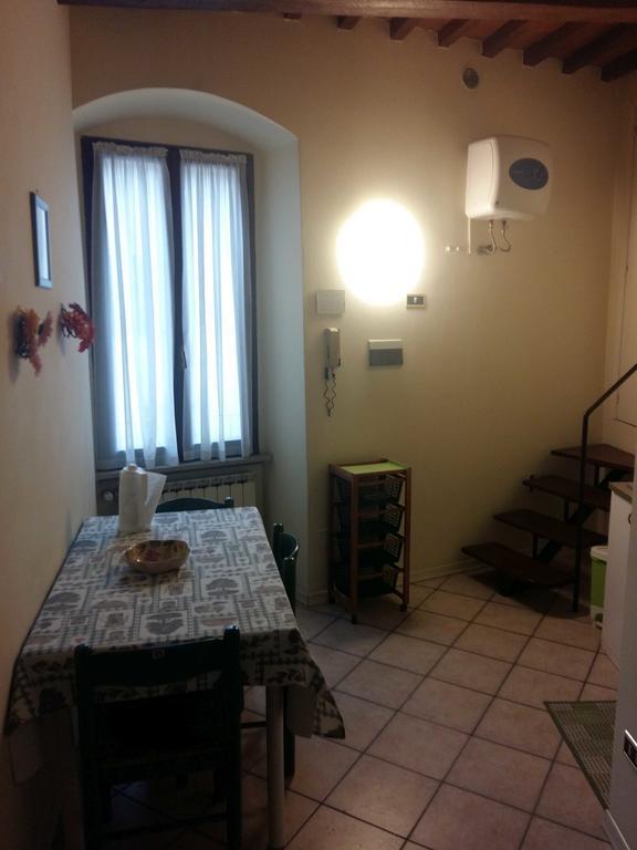 Residence Di Via Perugina 22 Gubbio Exterior photo